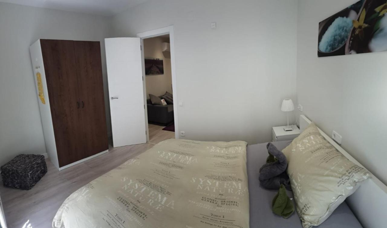 Barcelona, Apartamento De 2 Habitaciones. L'Hospitalet de Llobregat Extérieur photo