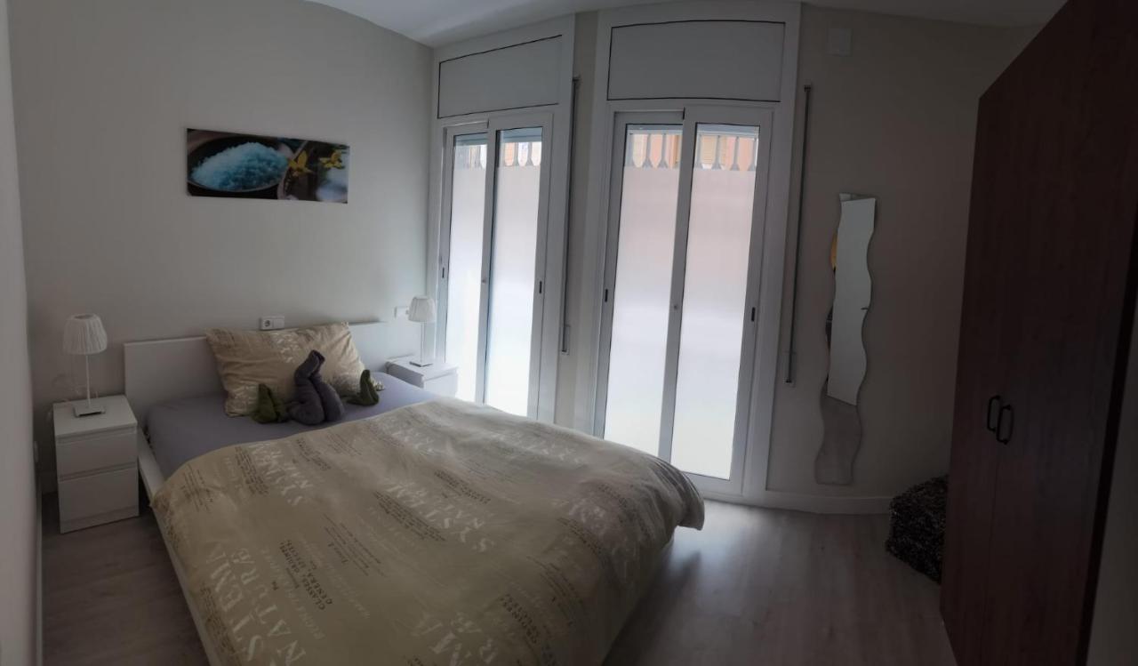 Barcelona, Apartamento De 2 Habitaciones. L'Hospitalet de Llobregat Extérieur photo